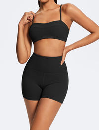 Extured Black Sports Bra Top Black close-up from the front