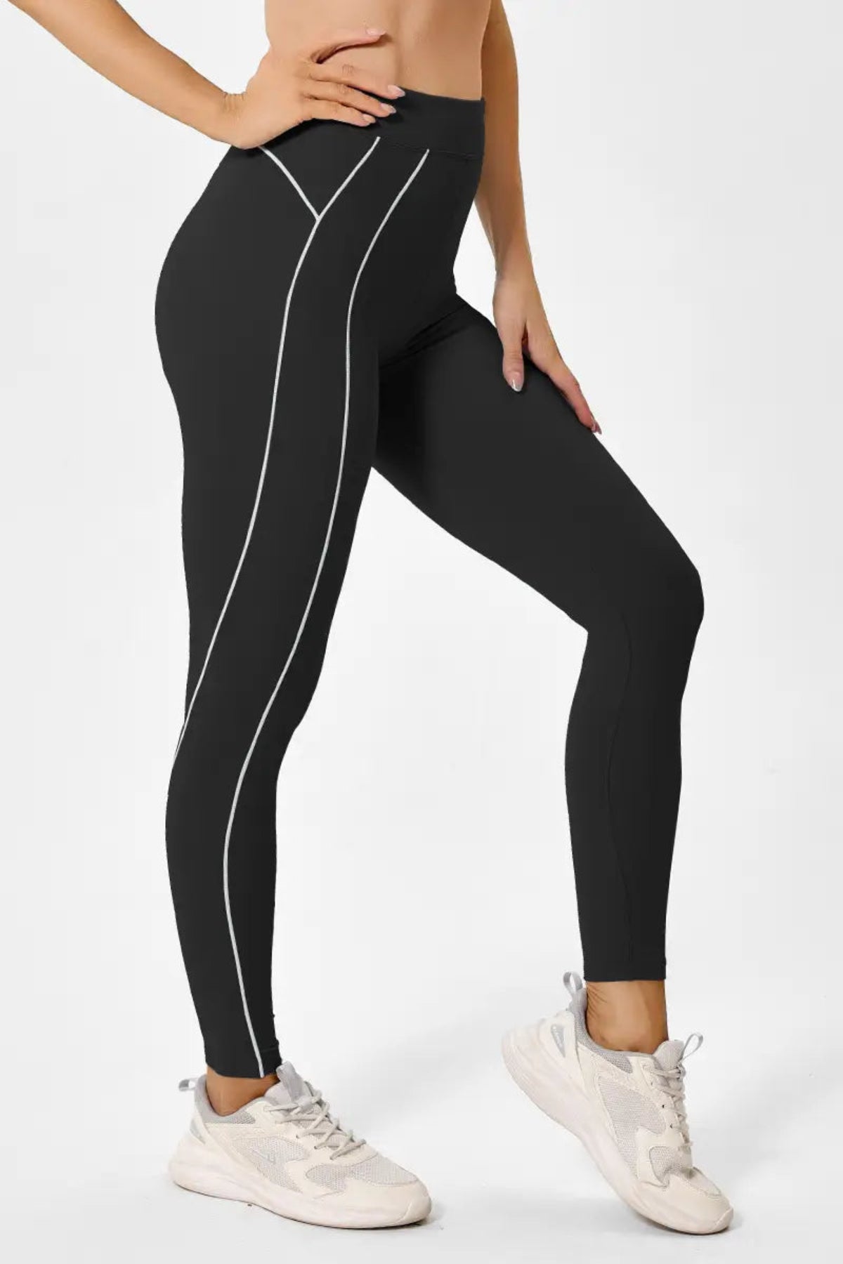 Color-Block High-Waisted Leggings Sky Black close-up on the right
