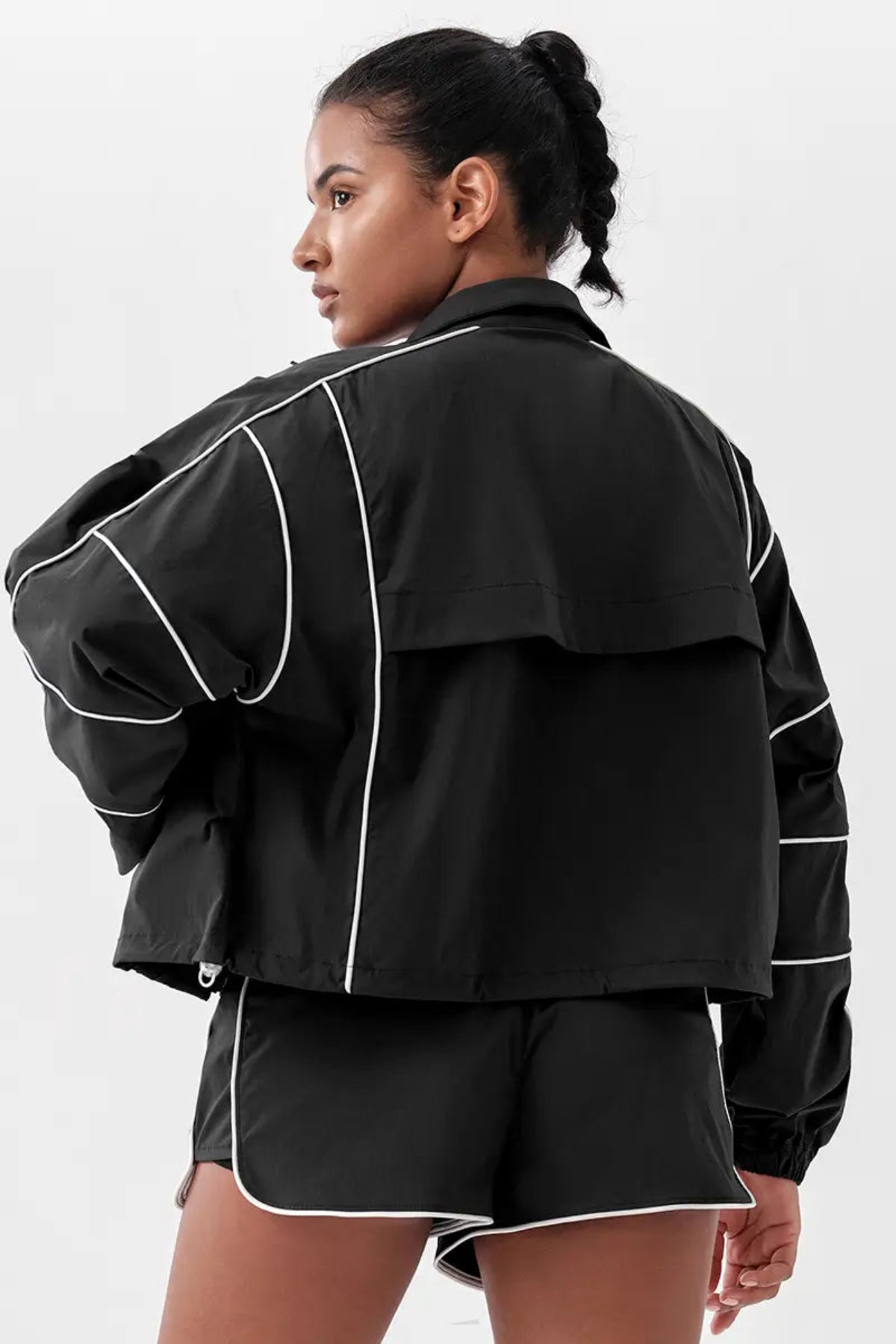 Women's Contrast Color Zip - up Quick - Dry Sports Jacket Black close-up on left back