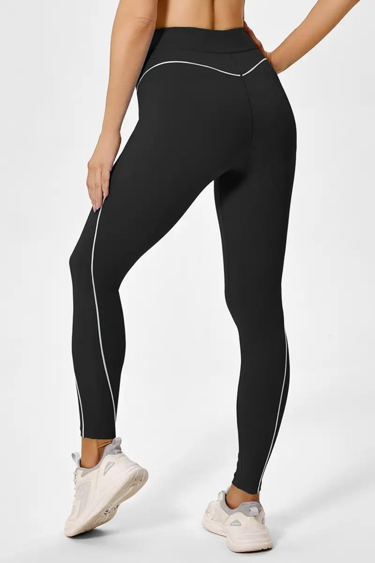 Color-Block High-Waisted Leggings Sky Black close-up on the right back