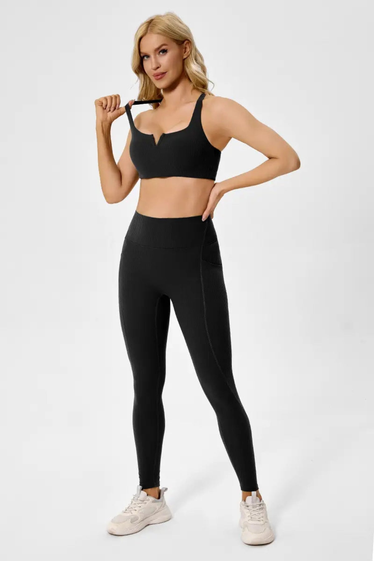Eco-friendly High-Waisted Leggings with Side Pockets Black front view