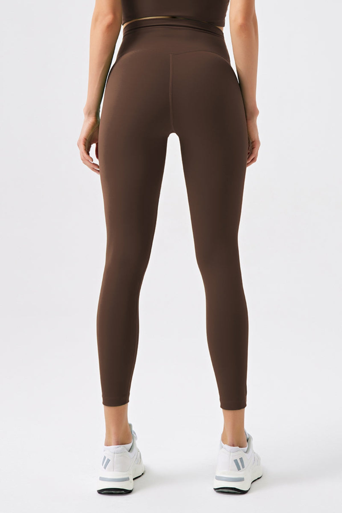 Eco-Friendly Classic High-Waisted 7/8 Workout Leggings Brown close-up from the back